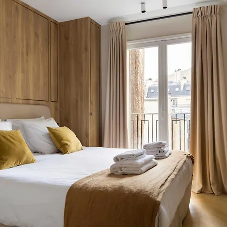 Apartment Spacious - 3br-8p - Eiffel Tower *